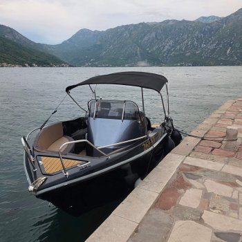 motorboat-kotor